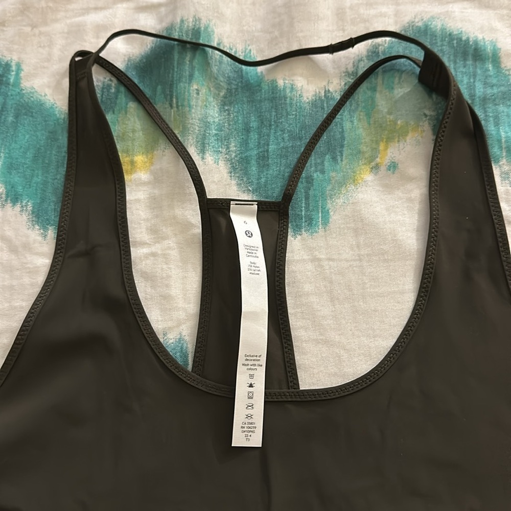 NWT RARE Lululemon coastal tank - Picture 2 of 7